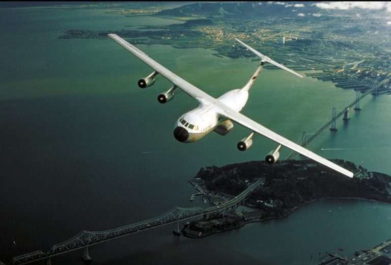 C-141 StarLifter