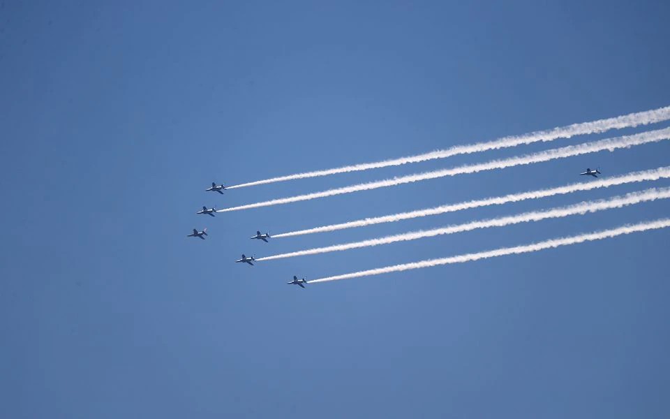 Japanese Fighter Pilots Create Olympic Rings Over The Tokyo Sky 5