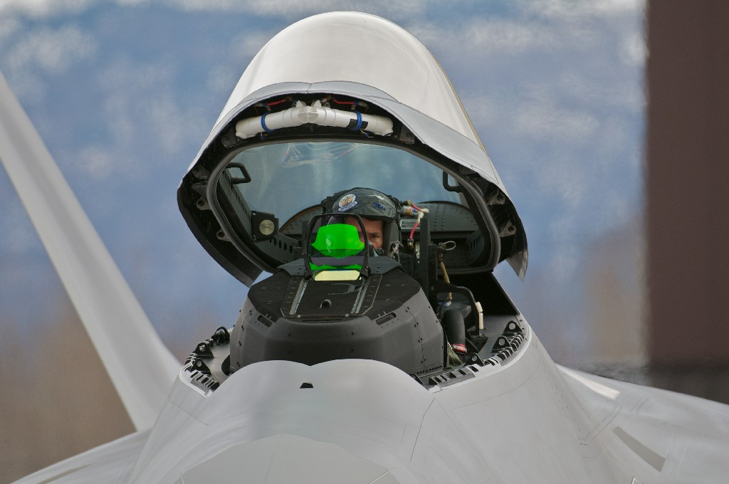 Bet You Didn't Know These 10 Facts About The F-22 Raptor 8