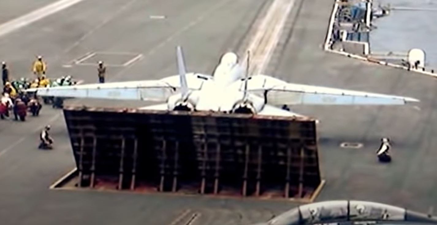 This Triple F-14 Tomcat Launch Was One Of Its Final Off An Aircraft Carrier 1