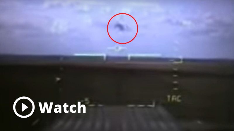 Watch How A Bird Strike Can Cause The Pilots To Eject From The Aircraft [CT-155 Hawk]
