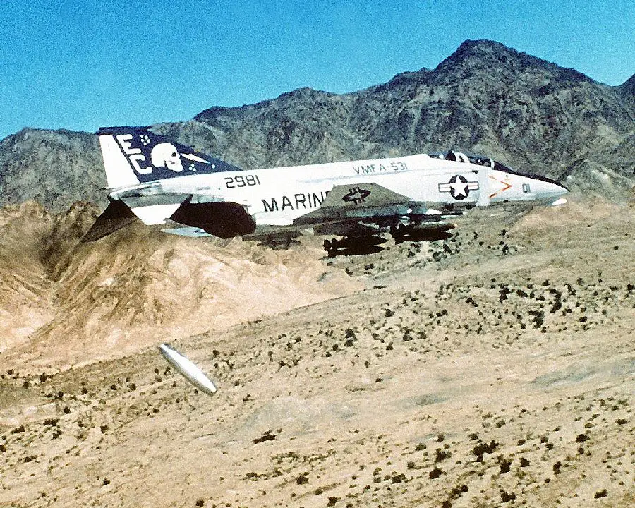 f-4 phantom air to ground capability